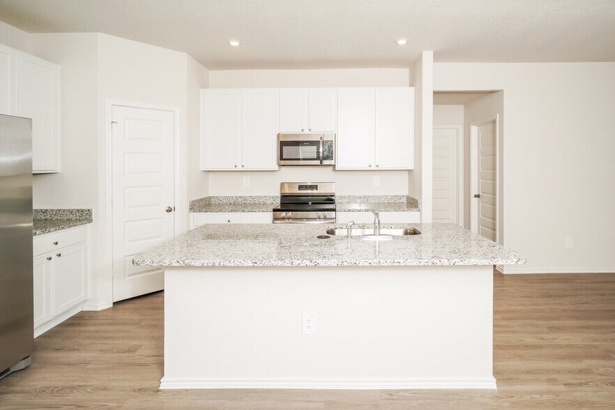 Building Photo - 519 Roquefort St