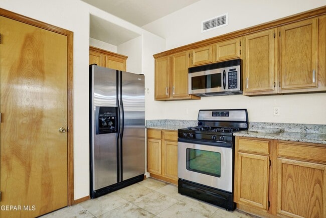 Building Photo - 2316 N Campbell St