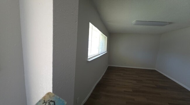 Building Photo - 2417 Coulee St