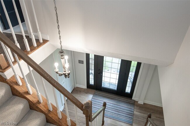 Building Photo - 7528 Lakedge Ct