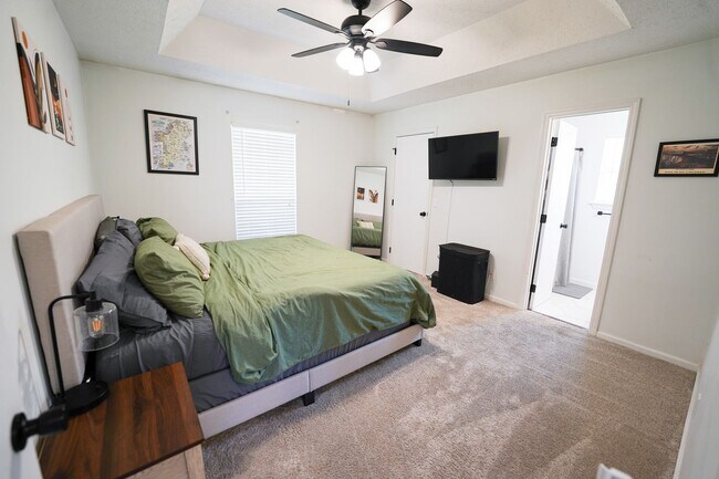 Building Photo - Coming Available!