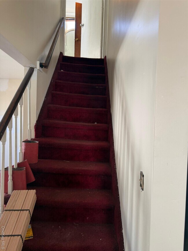 Building Photo - 650 Winthrop Dr