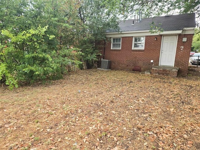 Building Photo - 515 E Indian Dr