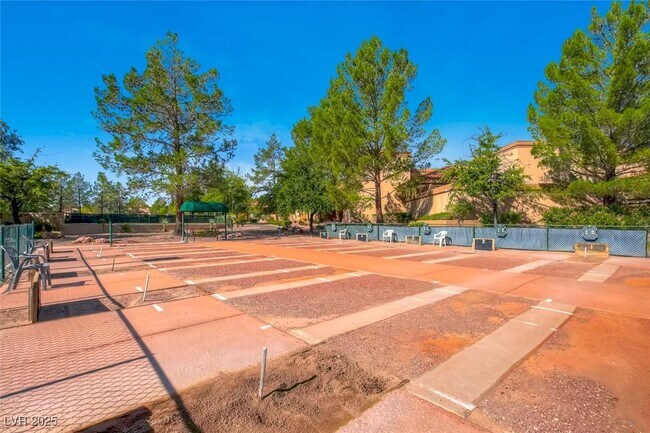 Building Photo - 9045 Firebird Dr