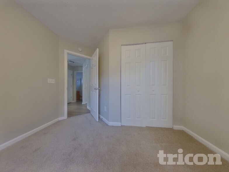 Building Photo - 225 Silver Fox Trail