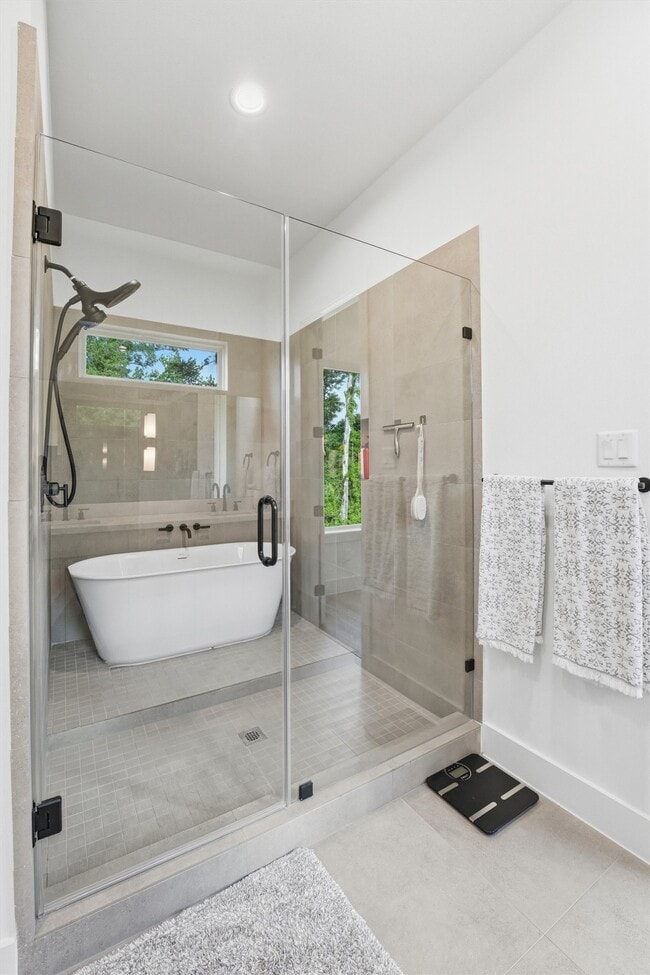 Building Photo - 6042 Cebra St