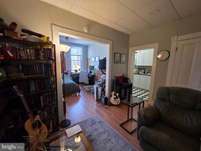 Building Photo - 106 S Patterson Park Ave