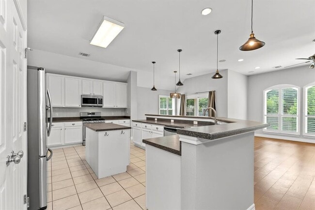Building Photo - 7003 Currier Cove