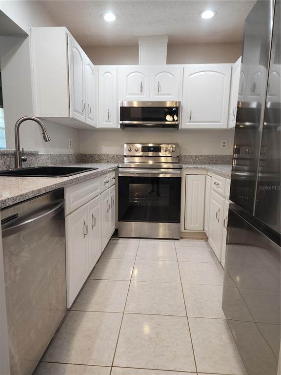 Building Photo - 1102 Halton Ct