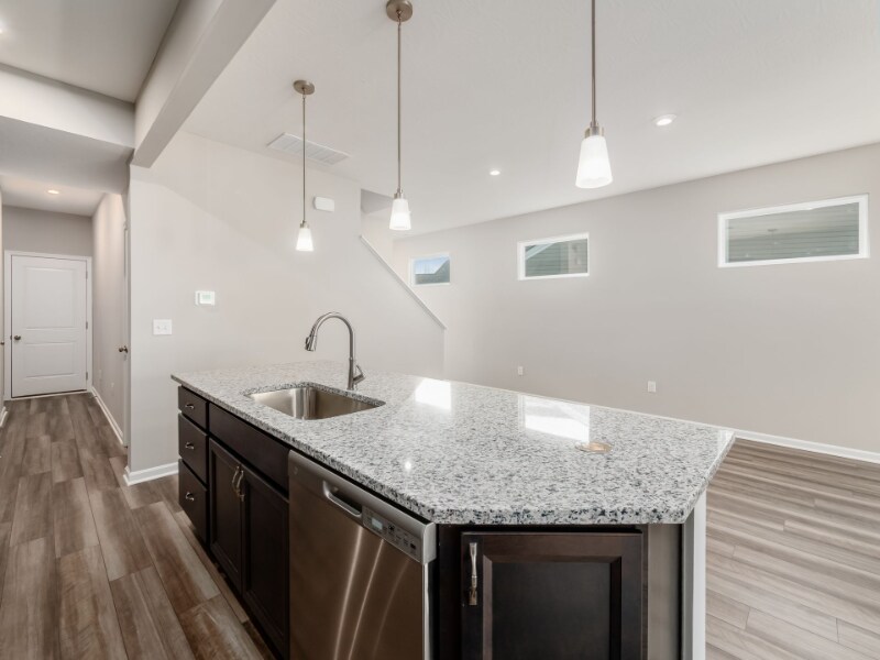 Building Photo - 1550 Day Break Lp