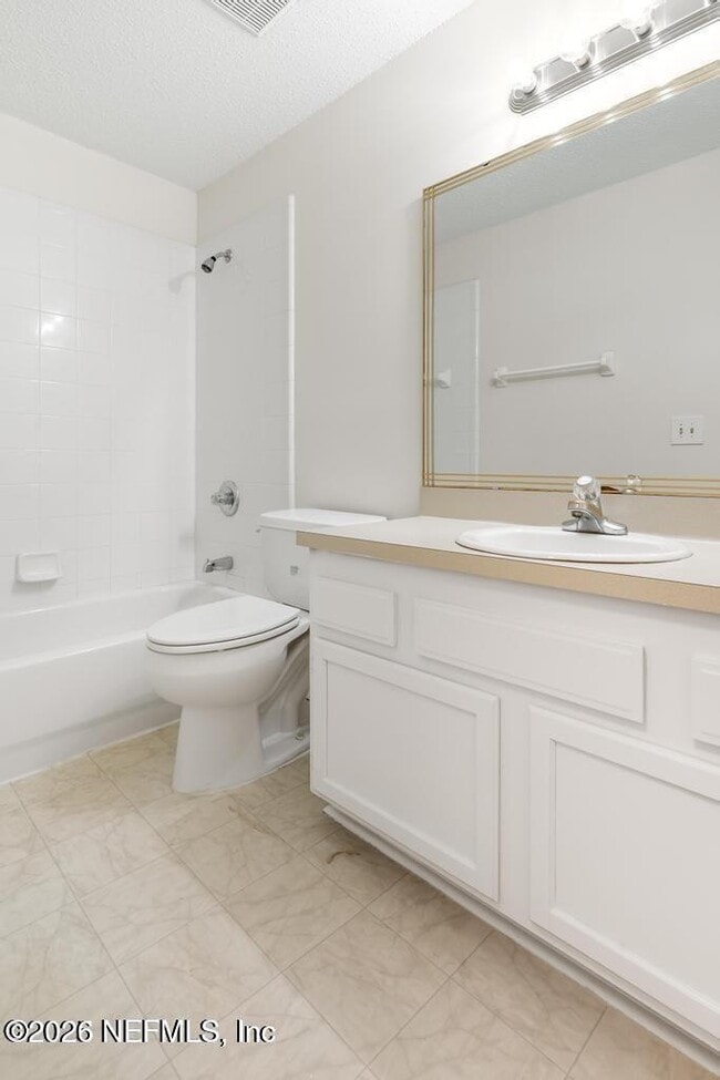 Building Photo - 12138 Silver Saddle Dr