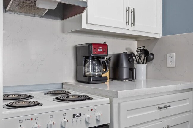 Building Photo - 2620 Arbor St