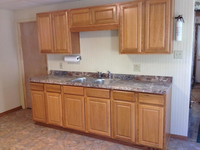 Building Photo - 347 Catherine St