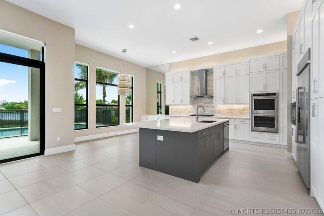 Building Photo - 17185 Ludovica Ln