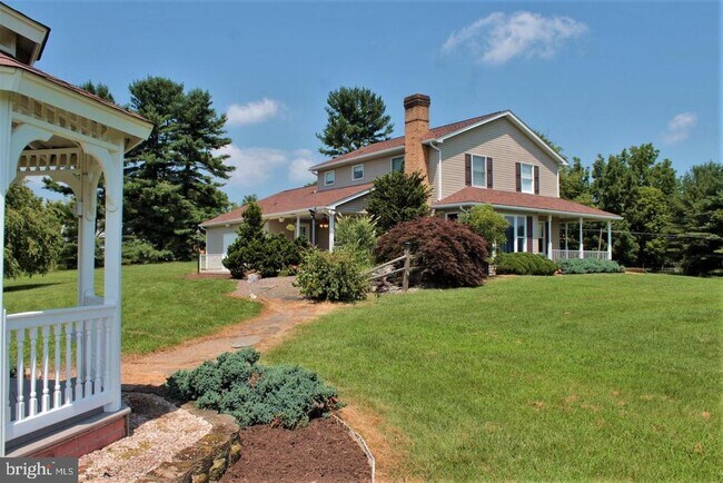 Building Photo - 15529 Dellinger Rd