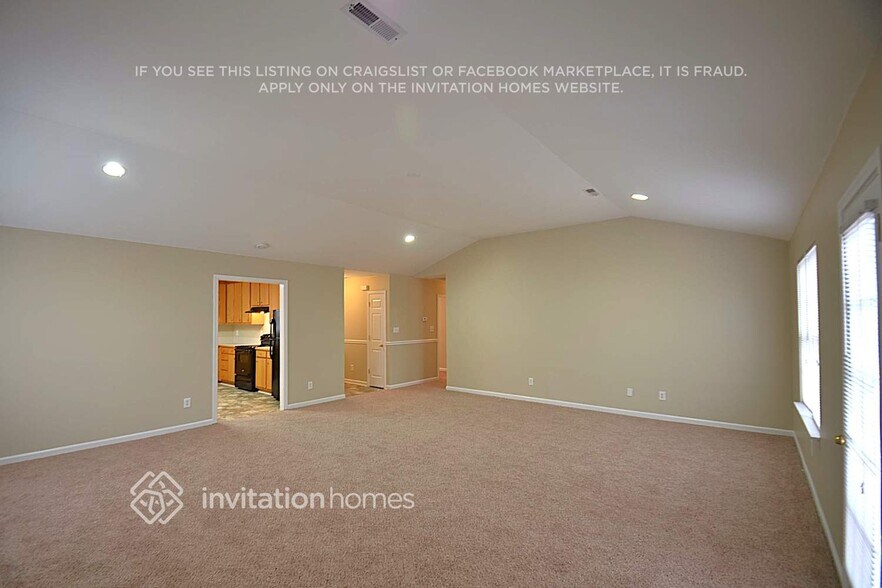 Building Photo - 2038 Samantha Dr