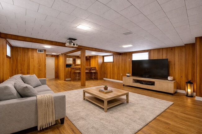 Building Photo - 4856 Wick Dr