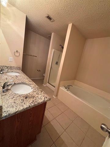 Building Photo - 9805 Nixon Dr