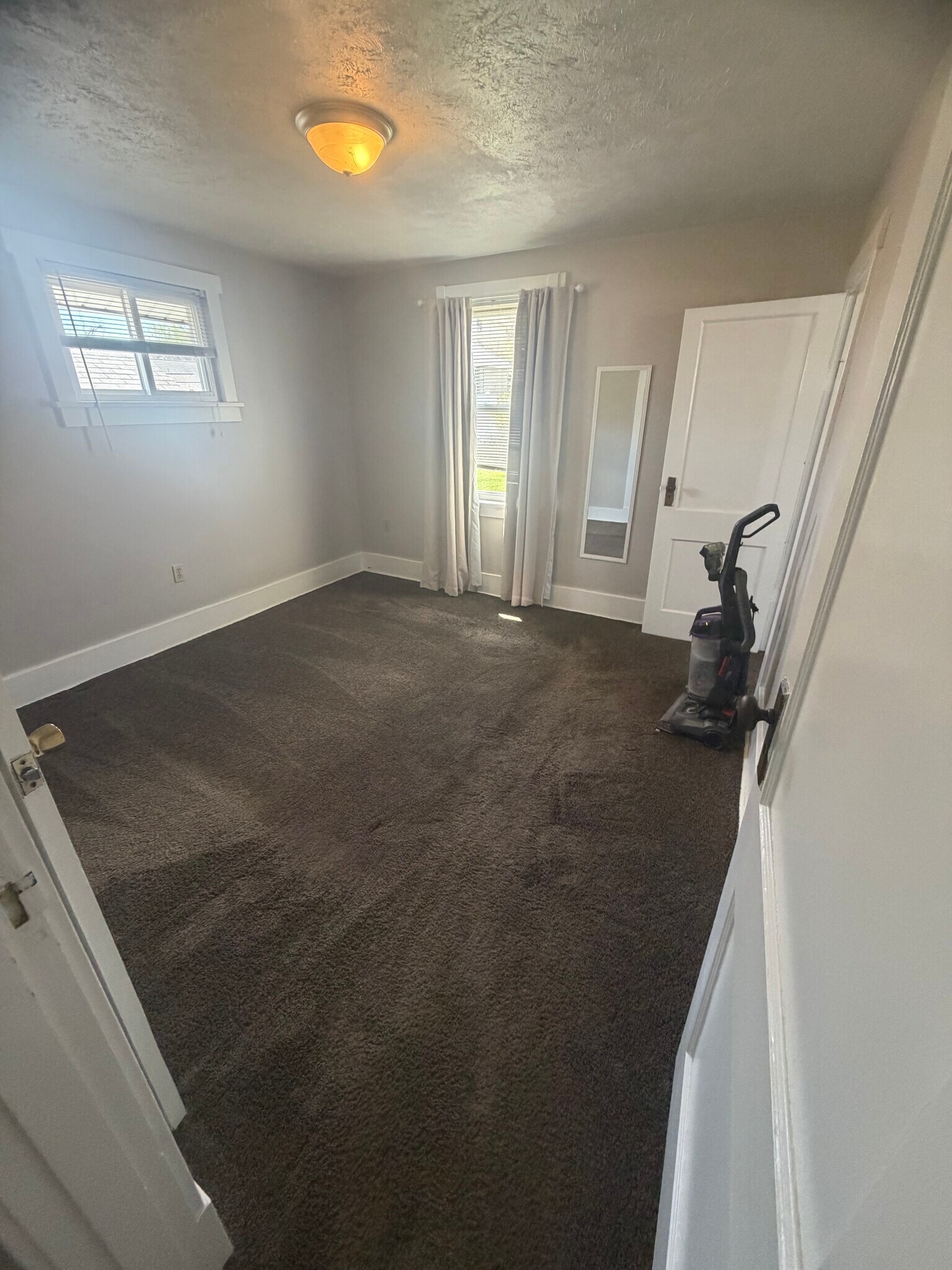 Building Photo - 500 Mount Vernon Ave