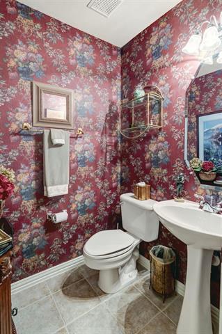 Building Photo - 9 Avalon Dr