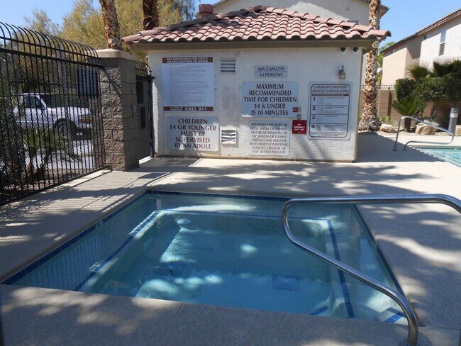 Building Photo - Cute House in the North in Gated Community
