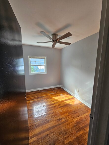 Building Photo - 6309 Longfellow St