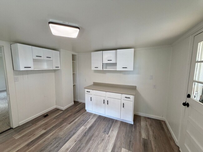 Building Photo - Hamptonville - HWY 901 - 3 Bedroom/ 1 Bathroom