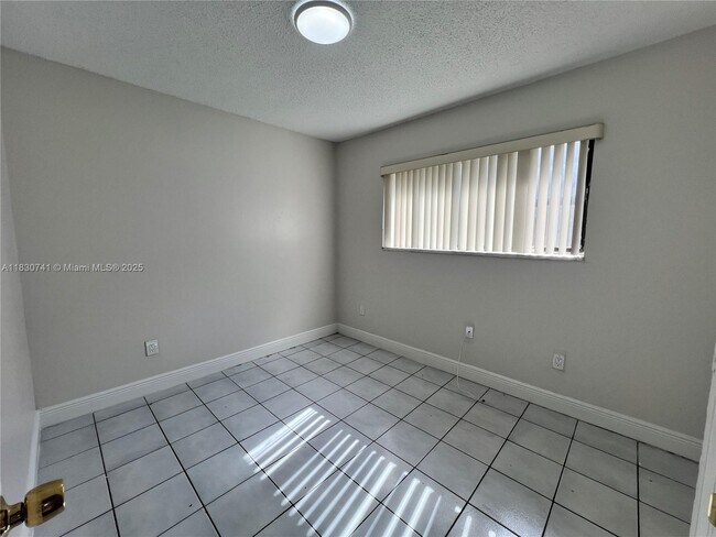 Building Photo - 13562 SW 286th Terrace