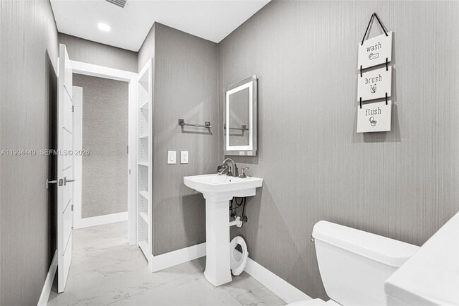 Building Photo - 4225 SW 133rd Ct