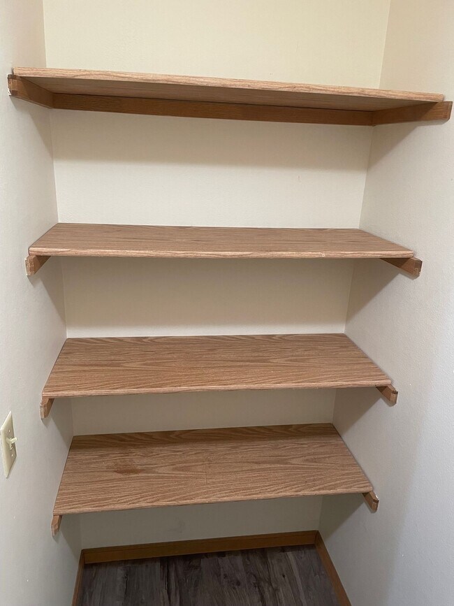 Floorplan - Walnut Grove APTS LLC