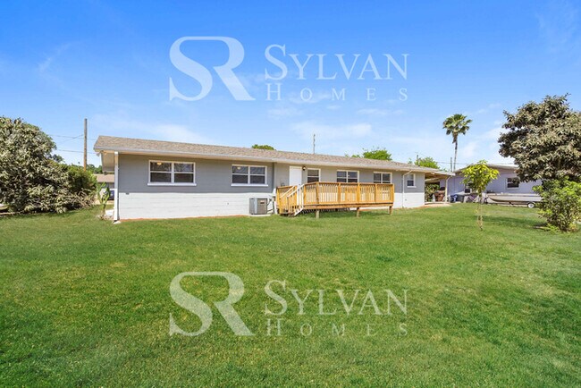 Building Photo - Come view this charming home