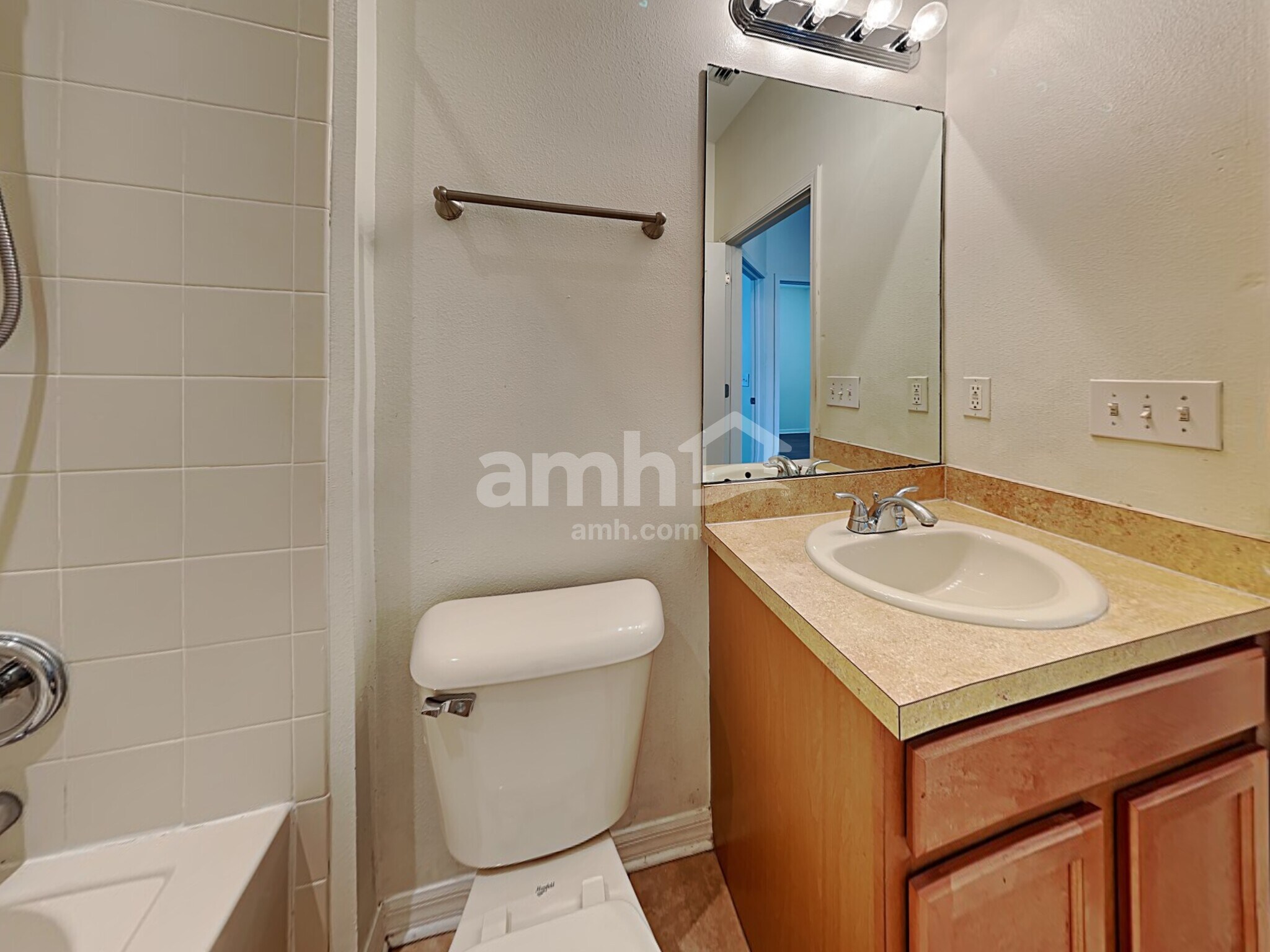 Building Photo - 8638 Sandy Plains Dr