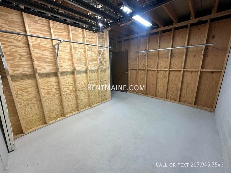 Building Photo - 50 Longrale Park