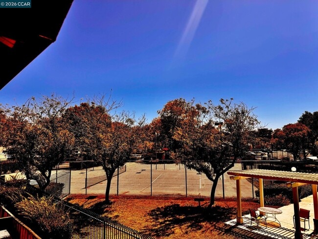 Building Photo - 3092 Peppermill Cir