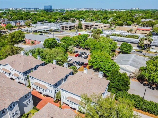 Building Photo - 3315 W De Leon St