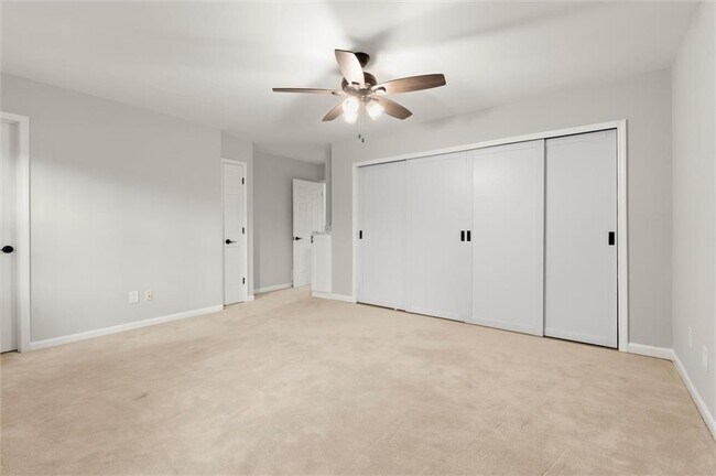 Building Photo - 3220 Casteel Rd