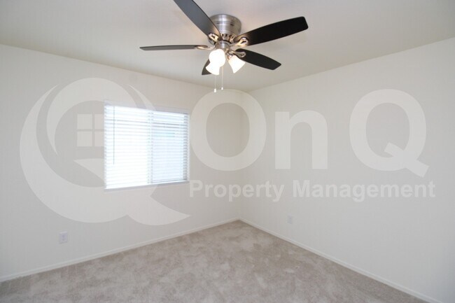 Building Photo - 1555 E Strople Dr
