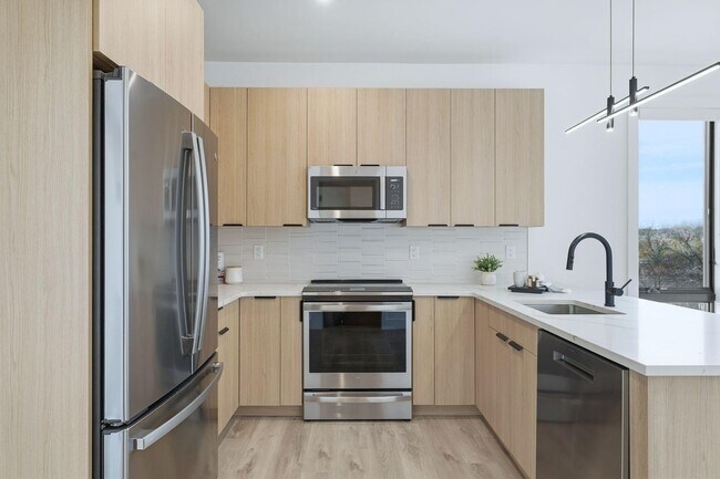 Building Photo - 9-11 Passaic St