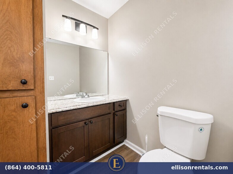 Building Photo - 310 Waterbury Ct