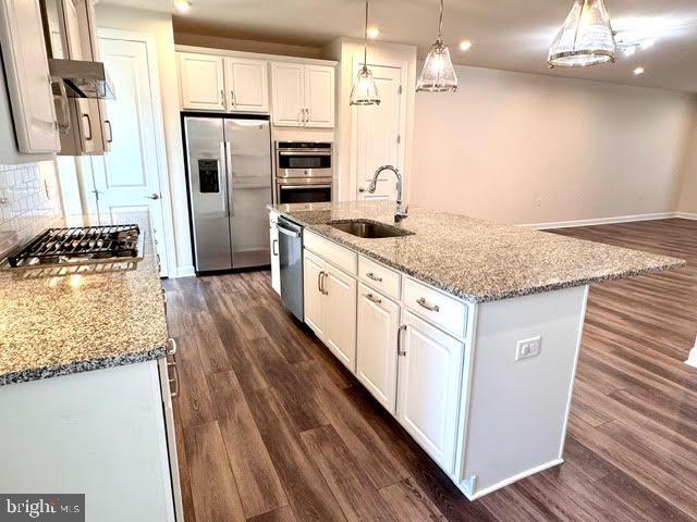 Building Photo - 3822 Rainier Dr