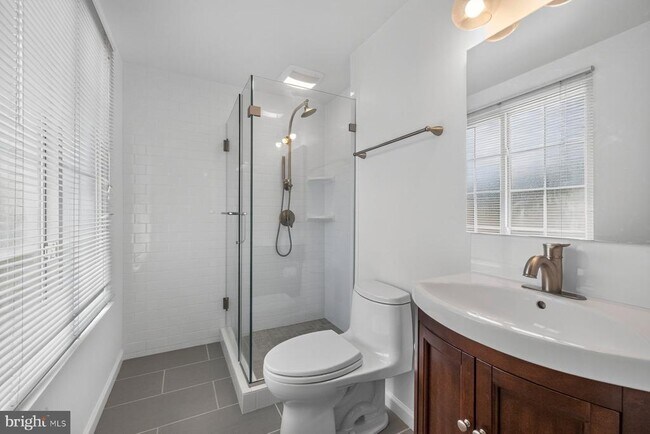 Building Photo - 4009 Shallow Brook Ln