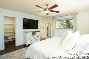 Building Photo - 206 Yosemite Dr