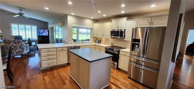 Building Photo - 1417 Foxfire Ln