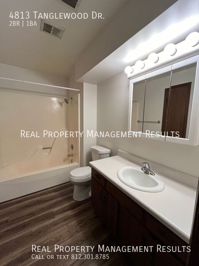 Building Photo - 4813 Tanglewood Dr