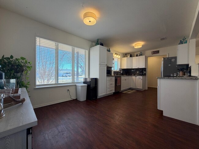 Building Photo - 8422 Gary Ave