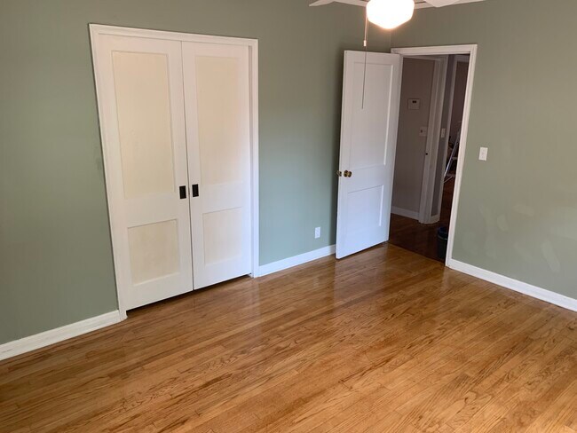 Building Photo - 3025 Bigham Blvd