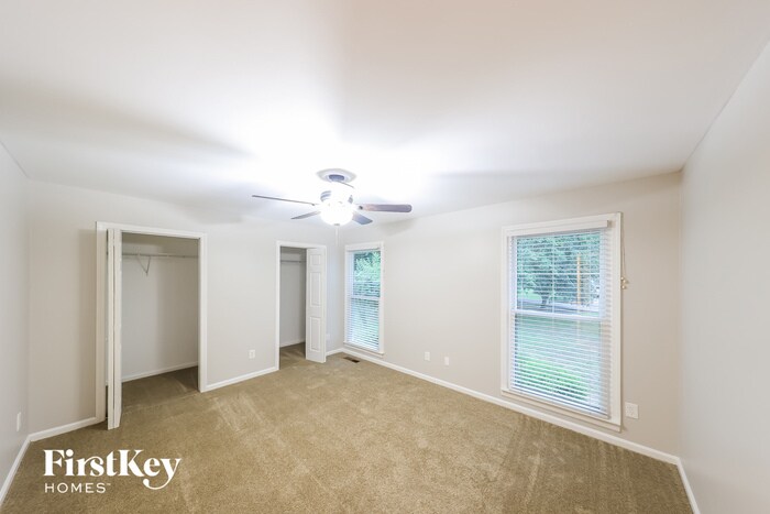 Building Photo - 314 Farley Dr