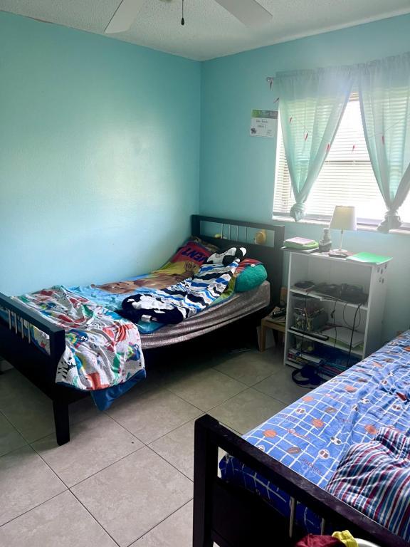 Building Photo - 2013 Redmond St