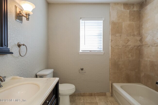 Building Photo - 3002 Brittany Bluff Dr