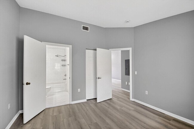 Building Photo - 3790 N Jog Rd